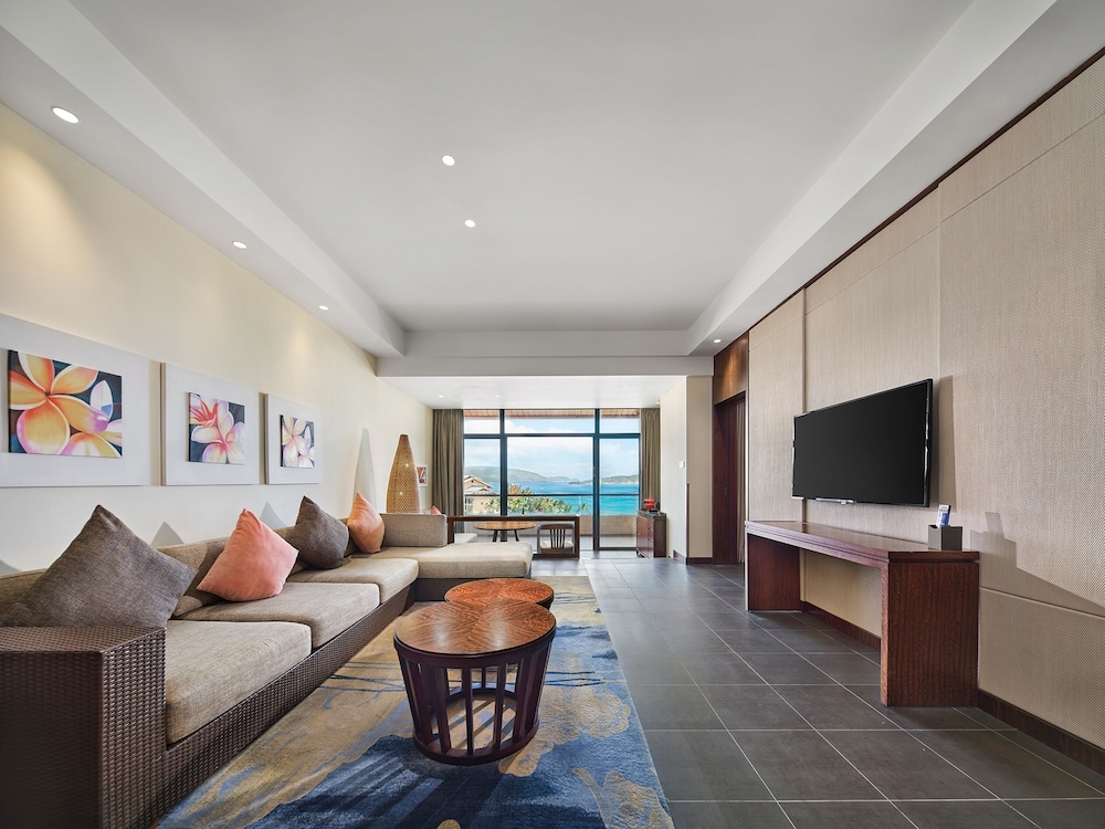 King Double Balcony Deluxe Ocean View Suite - Photo 1