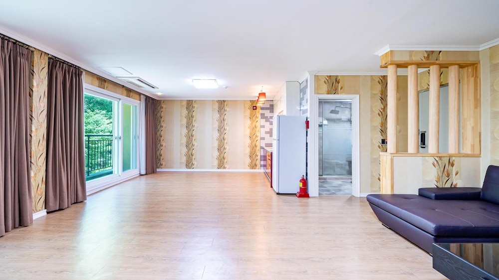 Basic Room, 1 Bedroom (201ho(Daehyeong/Danchesil)) - Photo 5