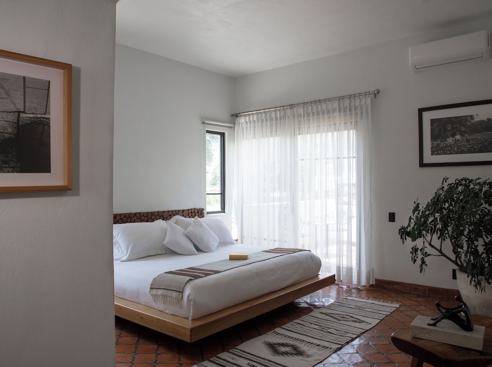 Standard Petit Room with Terrace