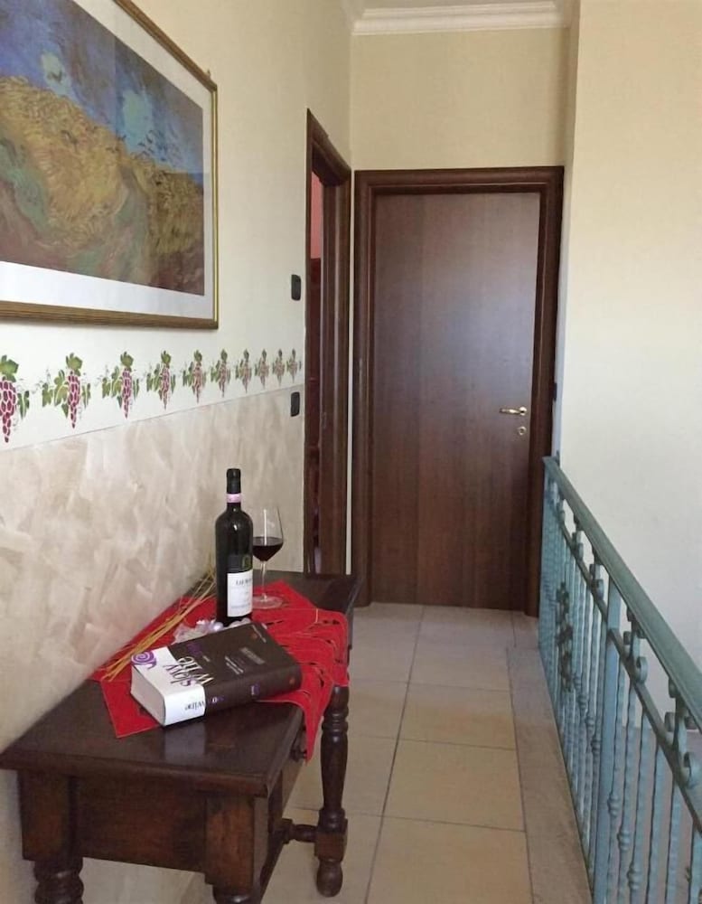 Deluxe Room, 1 Bedroom, Non Smoking, City View photo 2
