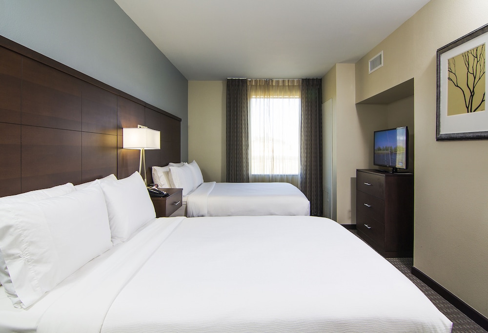 Suite, 2 Bedrooms, Mobility Accessible, Kitchen (Communications, Mobil, Roll-In Shower)