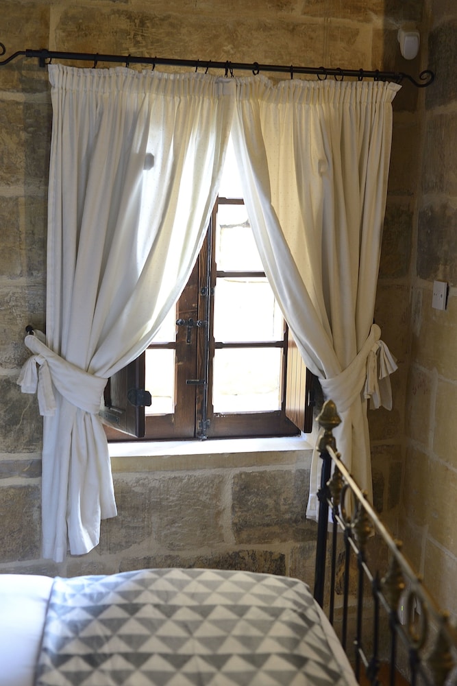 Comfort Double Room, Ensuite, Courtyard Area photo 3