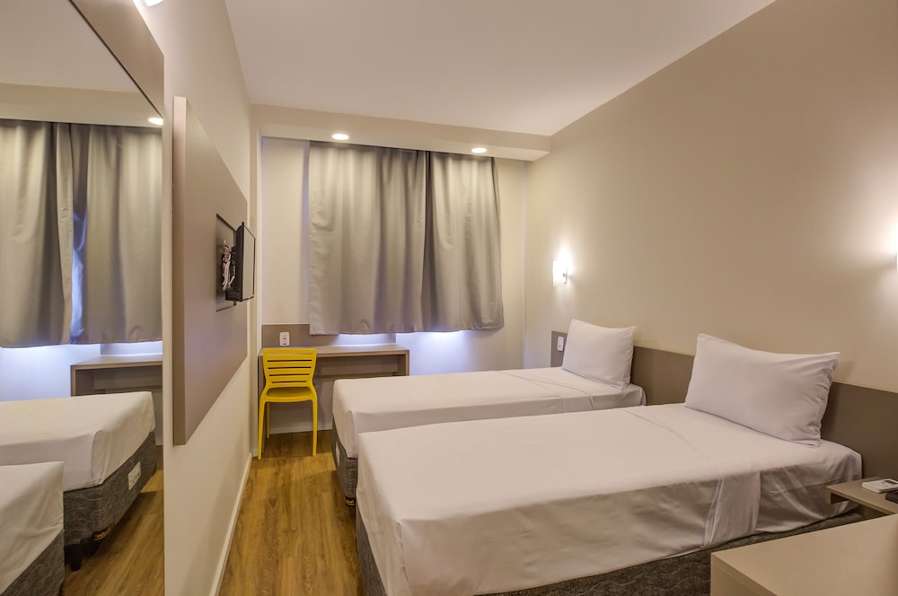 Standard Room, 2 Twin Beds - Photo 5