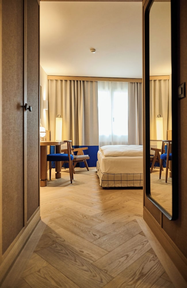 Standard Twin Room - Photo 2