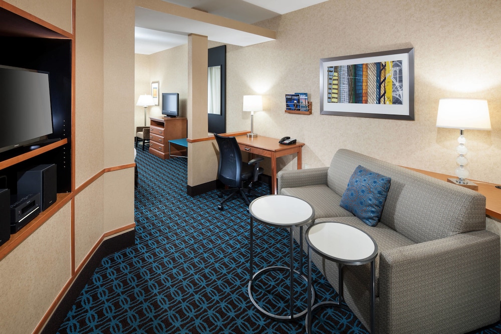Executive Suite, Multiple Beds (Hearing Accessible) - Photo 3