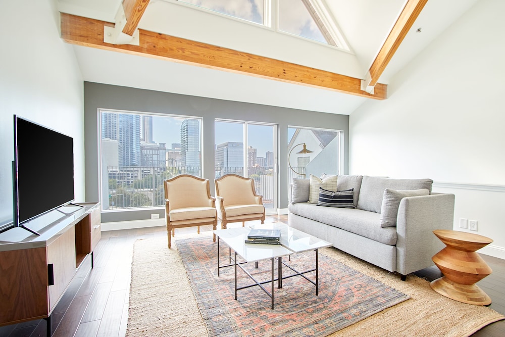 Loft, 3 Bedrooms, Balcony