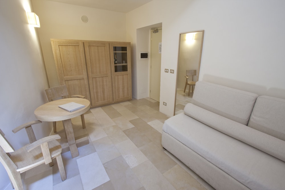 Family Triple Room (Studio) photo 2