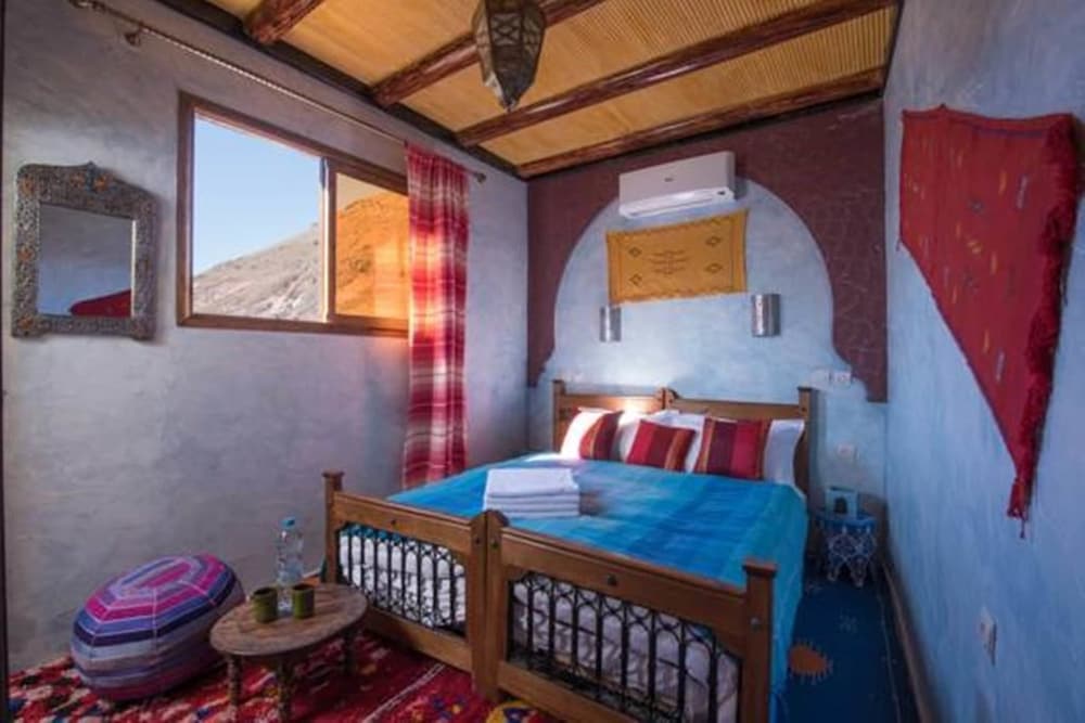 Standard Double or Twin Room photo 1