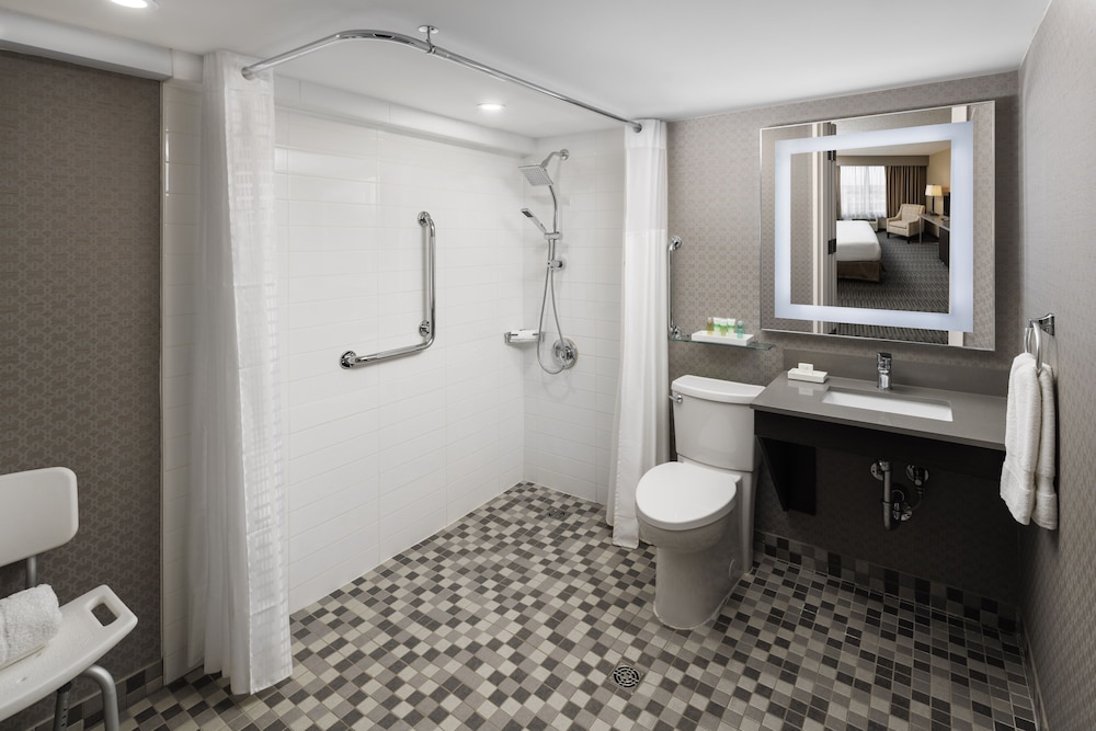 Pomeroy Hotel & Conference Centre, Photo 2