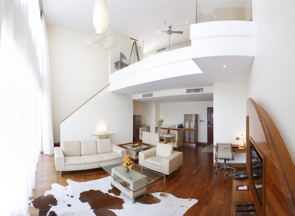 Dakota Suite
