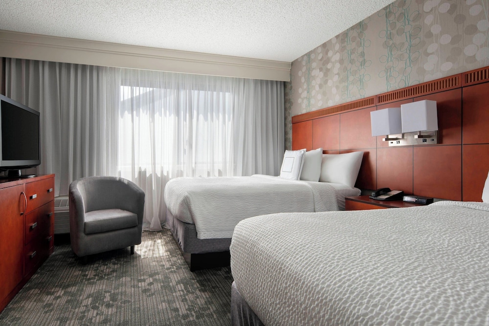 Suite, 2 Double Beds photo 2