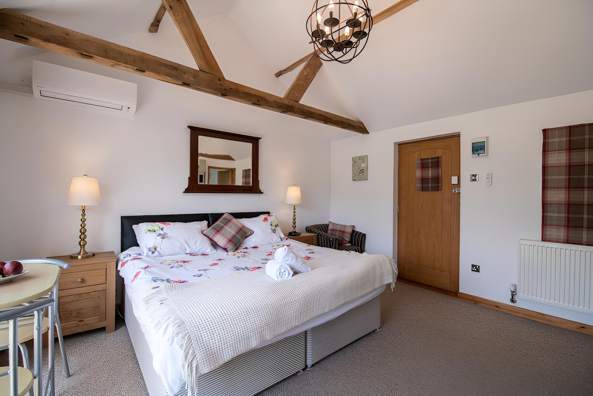 Classic Double or Twin Room, Ensuite (King size) photo 2