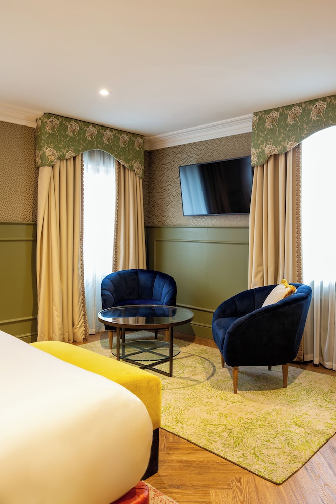 Junior Suite, 1 King Bed (George Walton), photo 6