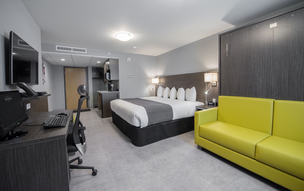 Room (Distinction) photo 2