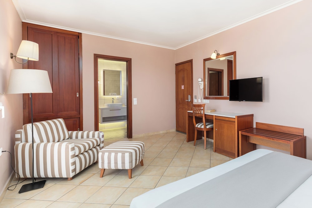 Junior Penthouse, 1 Bedroom, Mountain View, Mountainside photo 3