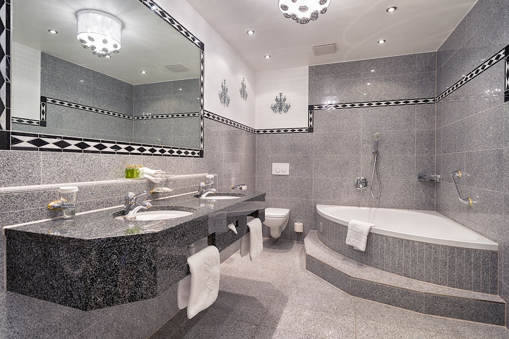 Presidential Suite Presidential Suite
