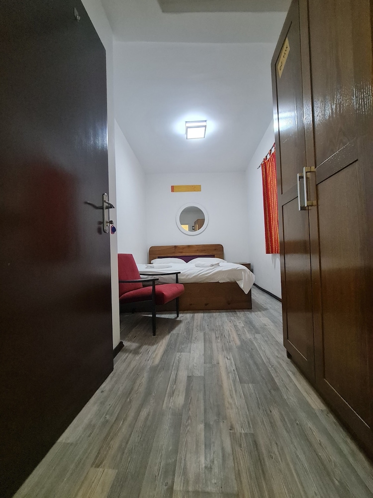 Basic Double Room photo 2