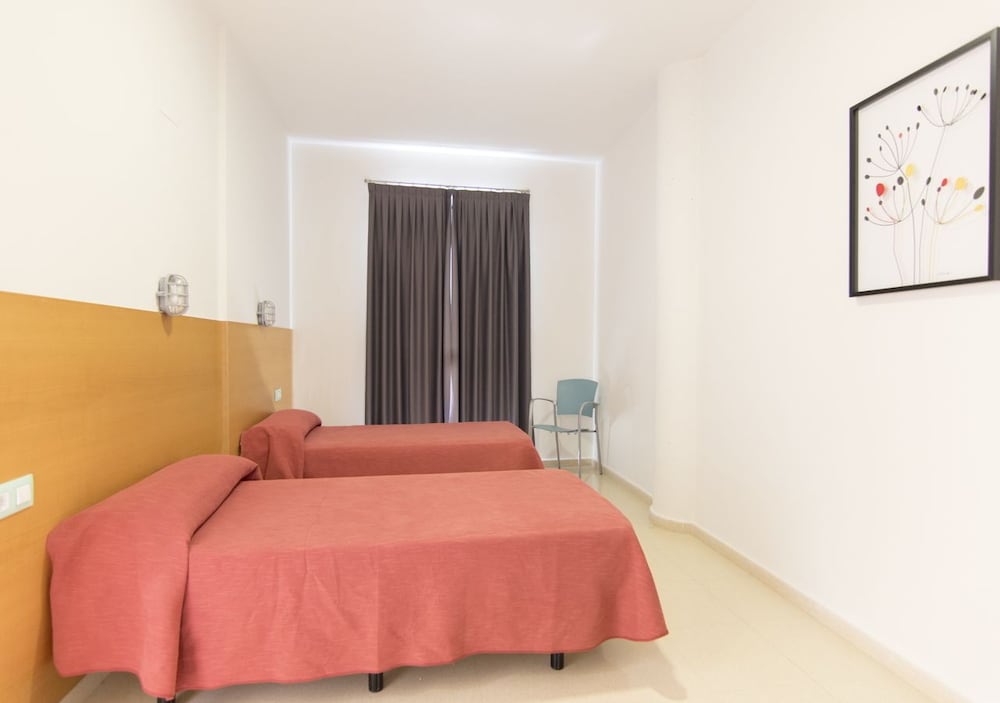 Basic Double Room, Private Bathroom photo 2
