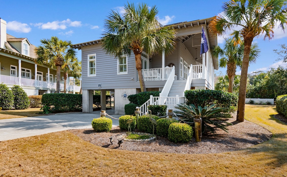 Deluxe Bungalow
