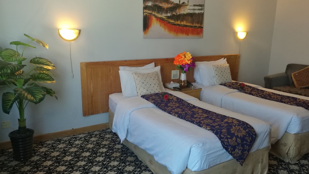 Standard Twin Room, 2 Twin Beds - Photo 5