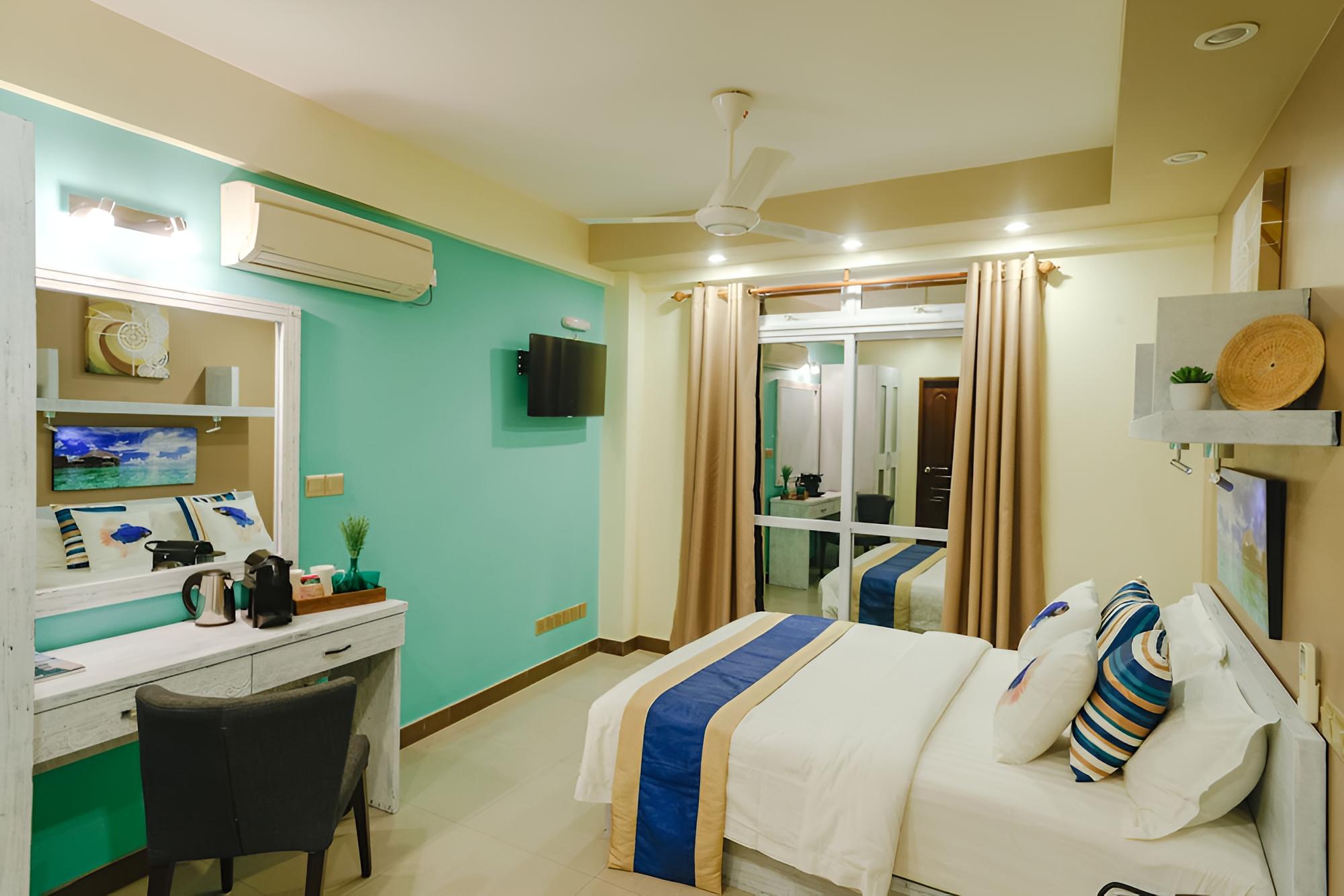 Superior Double or Twin Room with Free Return Airport Transfer photo 2