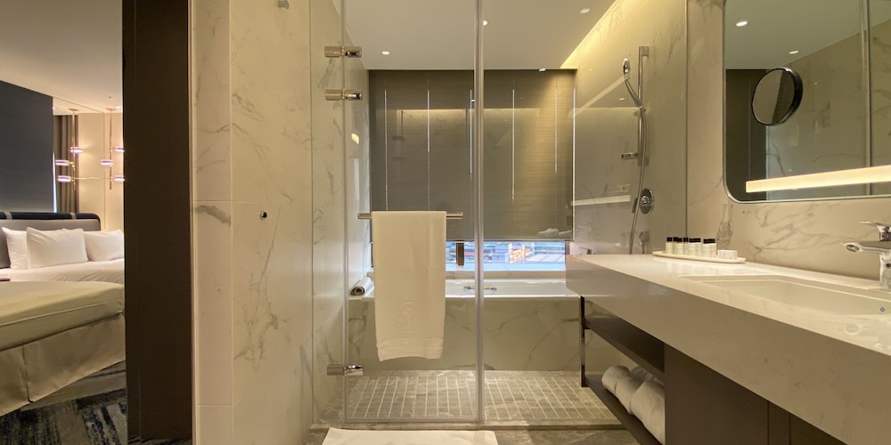 Executive Room(Two Queen Beds)(11F-15F) - Photo 6