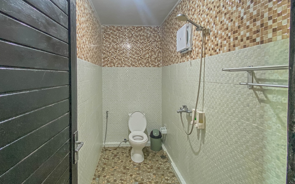 Basic Twin Room - Photo 3