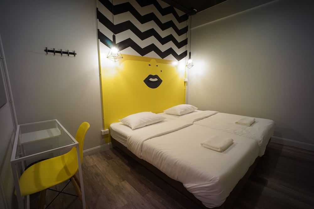 Standard Room, Shared Bathroom photo 1