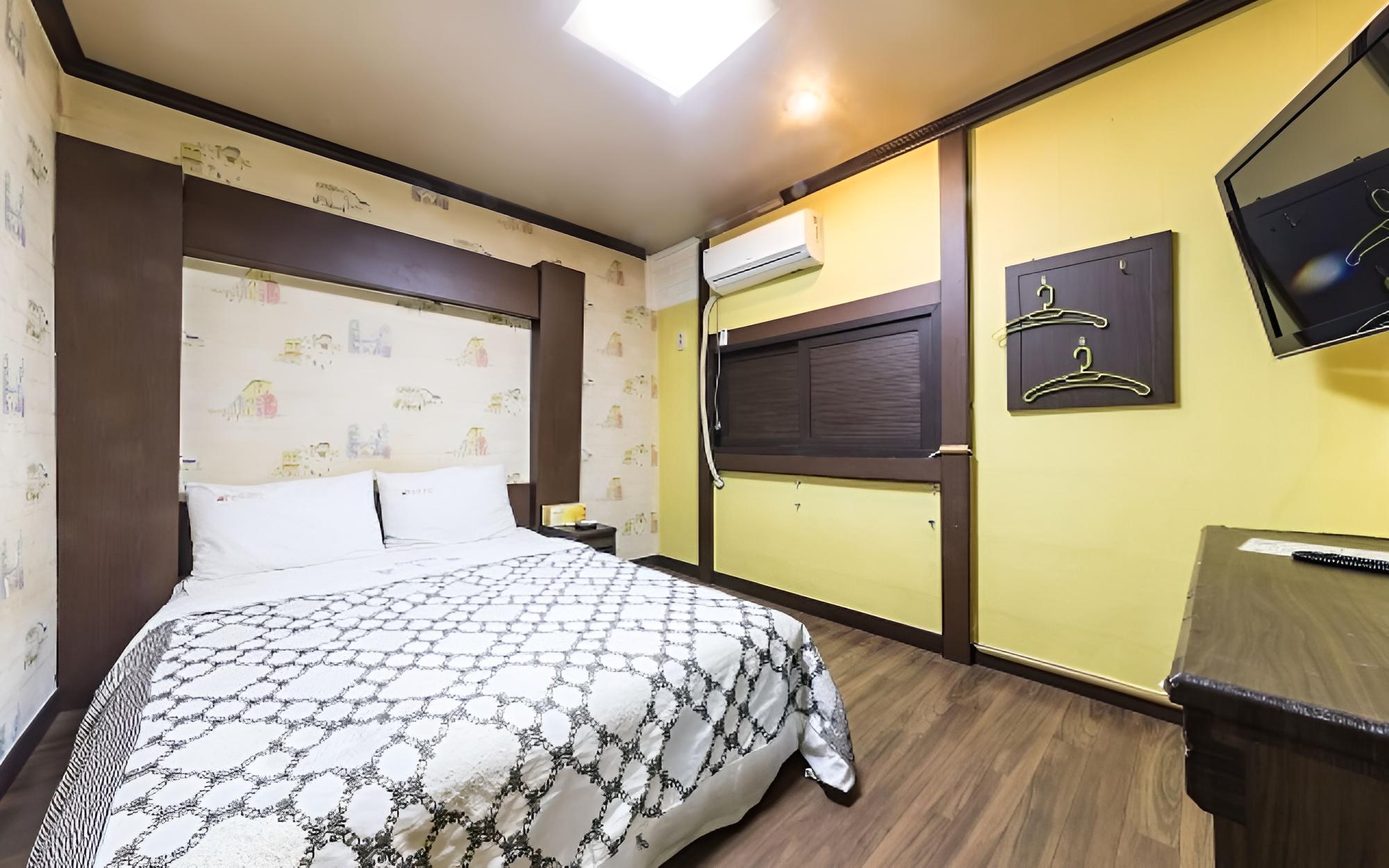 Room (VIP room) - Photo 1