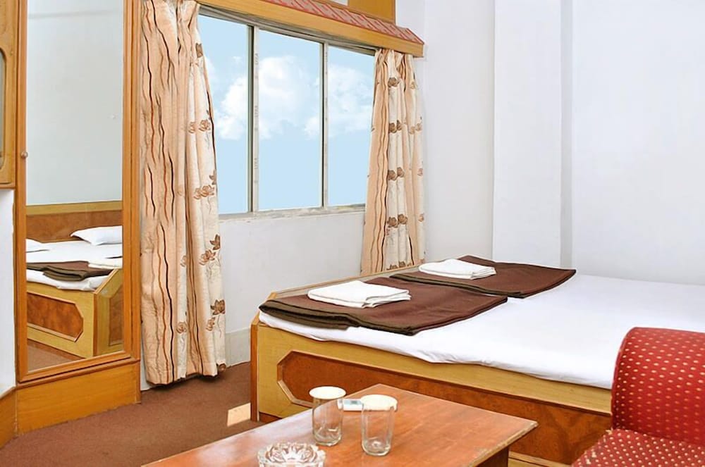 Economy Room, 1 Double Bed, Smoking photo 1