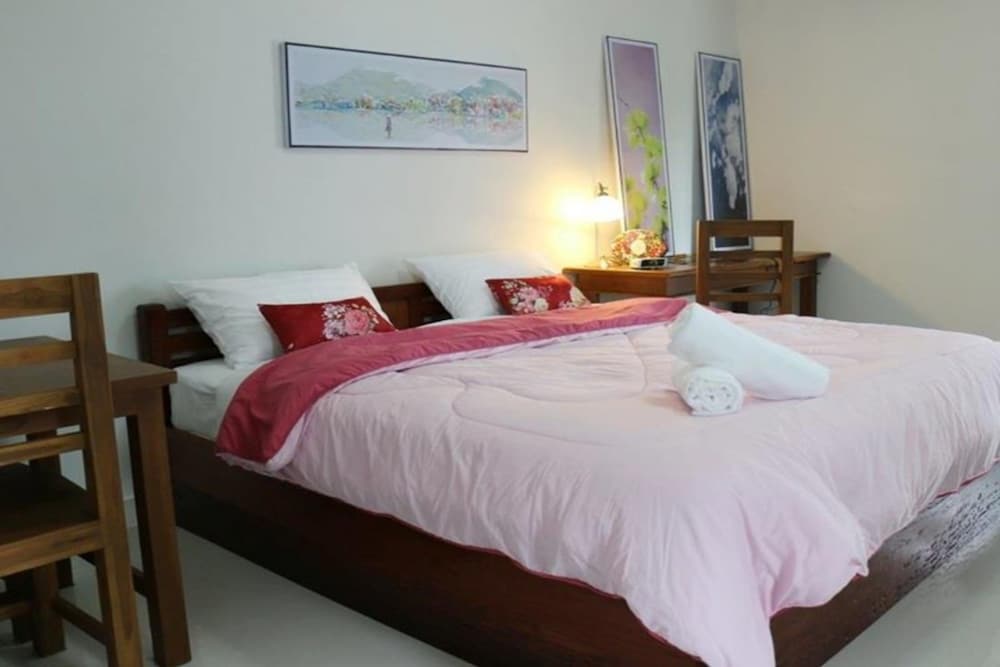 Standard Double Room photo 3
