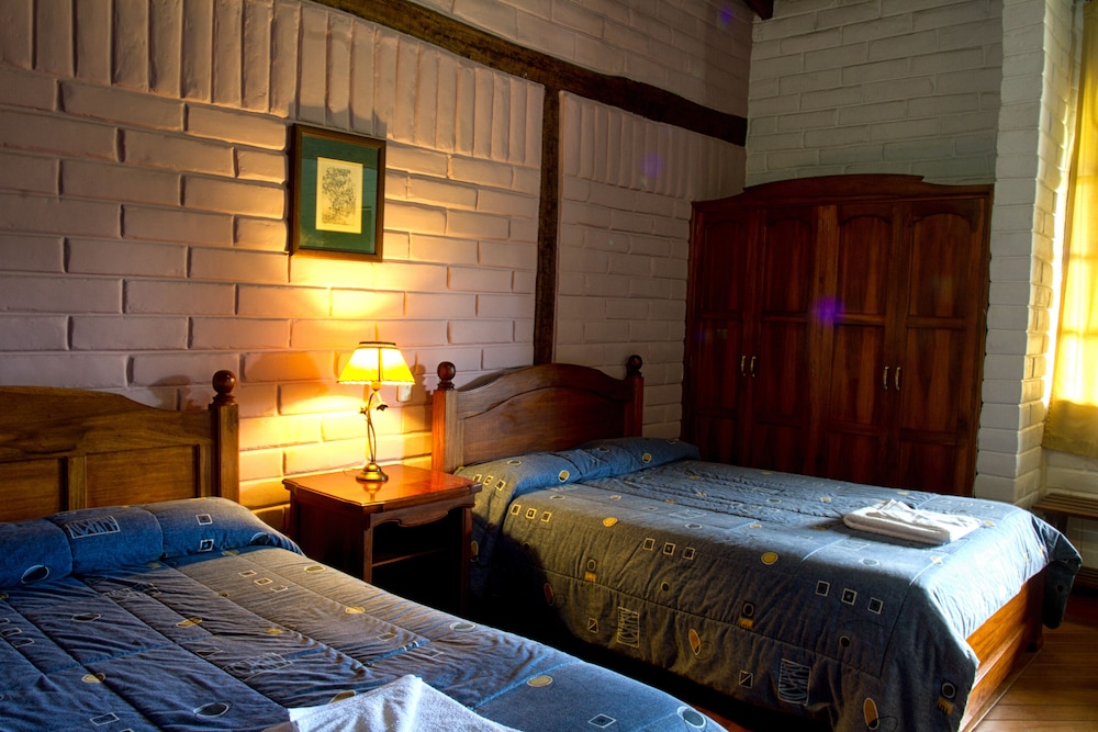 Standard Twin Room photo 1