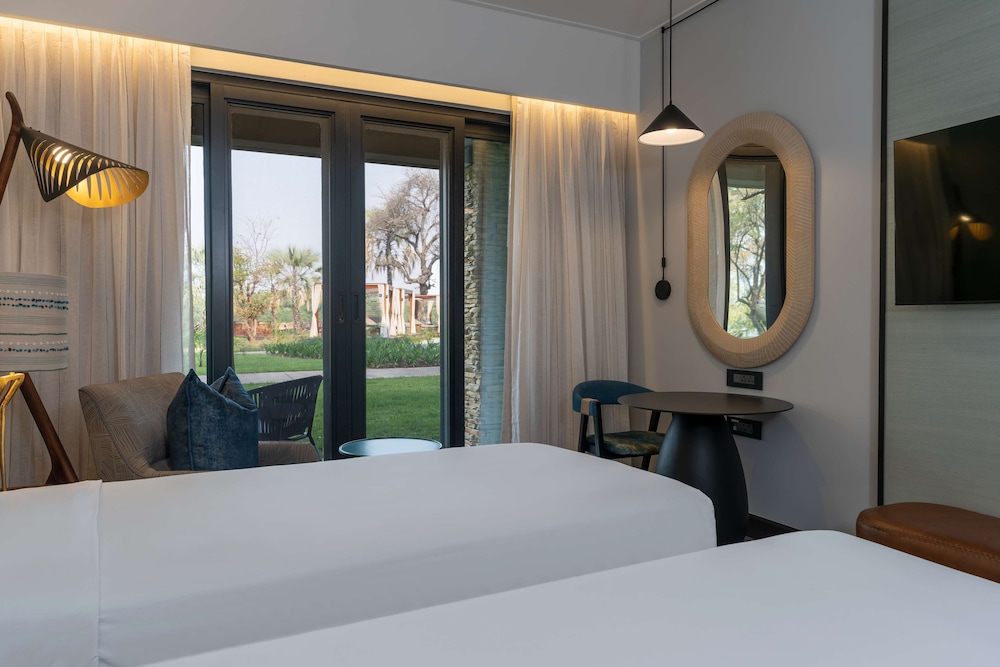 Premium Room, Terrace (Zambezi River View) - Photo 2