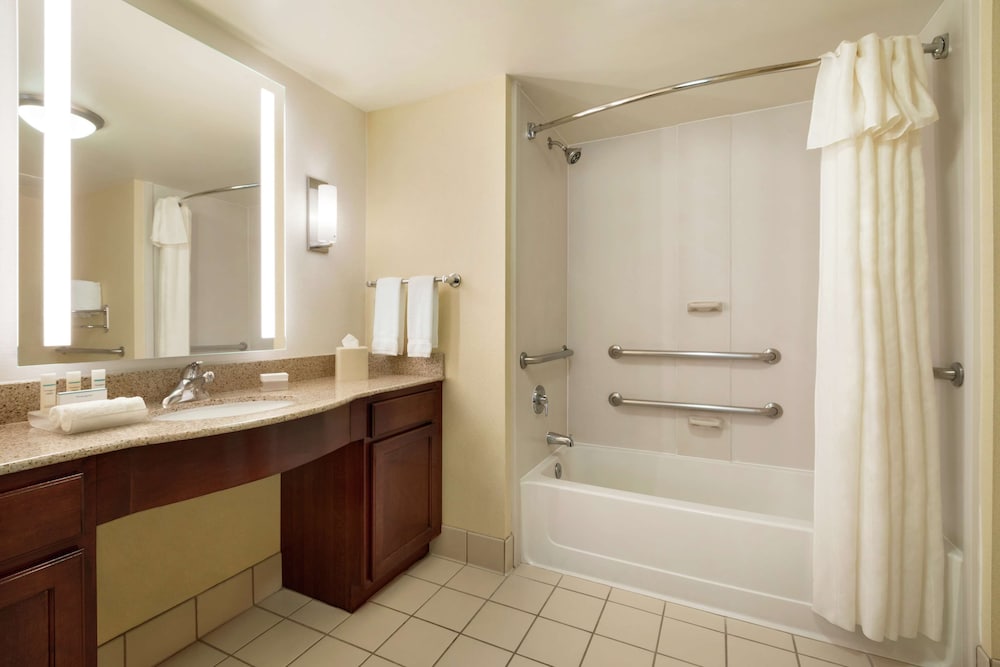Suite, 1 King Bed, Accessible, Bathtub (Mobility & Hearing) - Photo 7