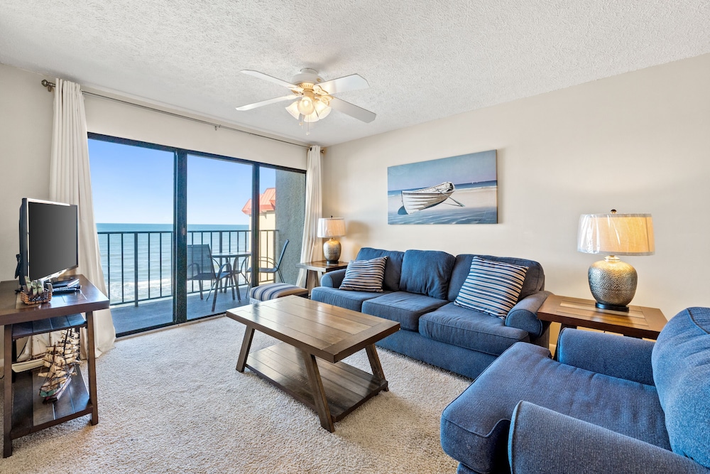 Condo, 2 Bedrooms, Ocean View (1004A)
