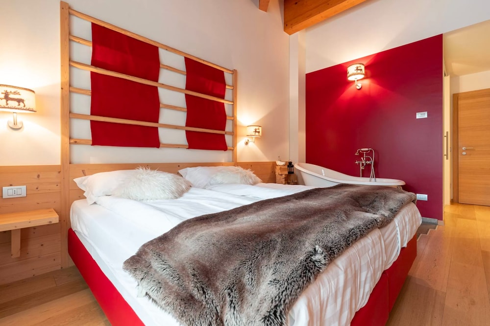 Deluxe Double Room, Balcony photo 1