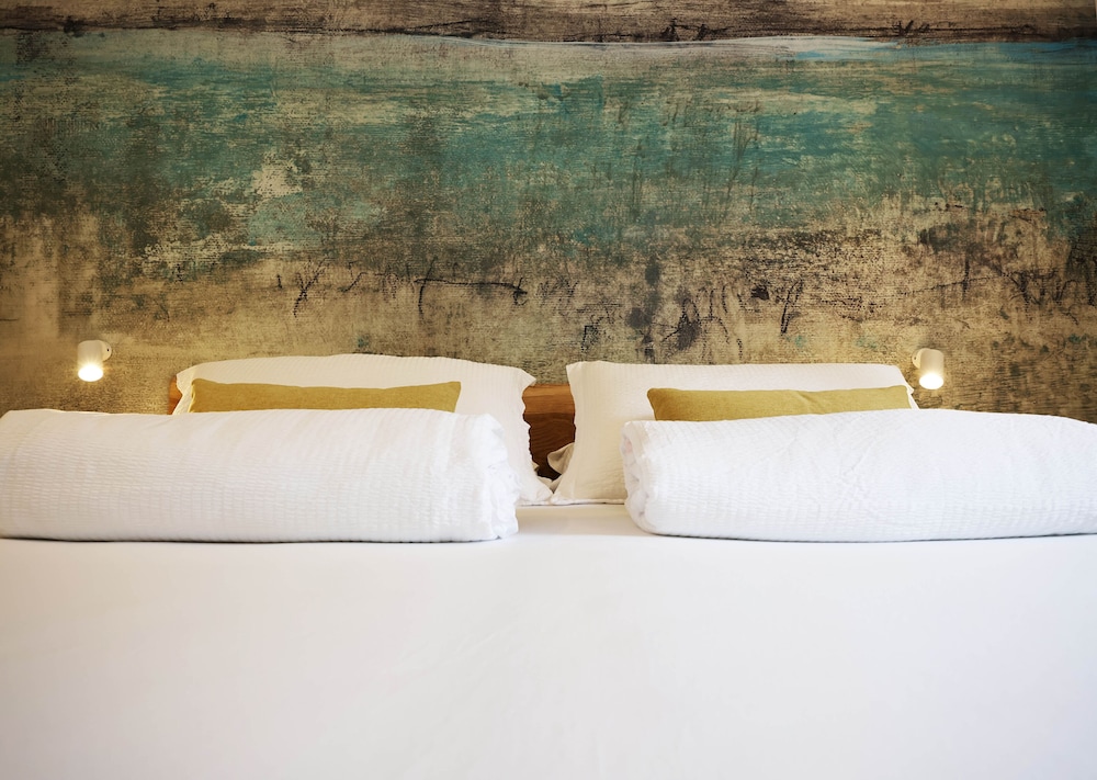 Classic Double or Twin Room photo 2