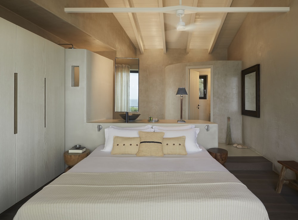 Superior Raw Retreat photo 3