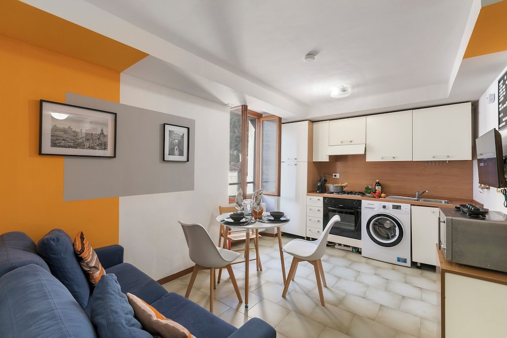 Family Apartment, Multiple Bedrooms (The Harbor Old House)