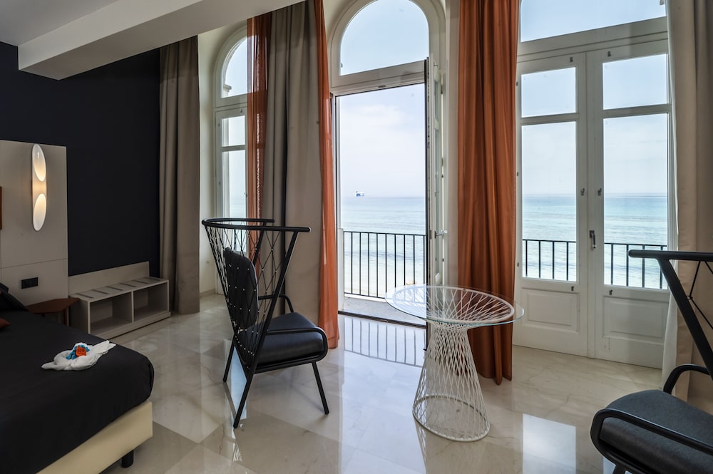 Exclusive Studio Suite, Sea View photo 2