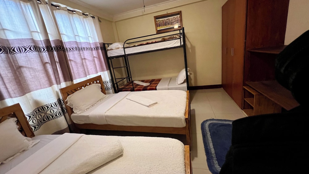 Standard Quadruple Room - Photo 3