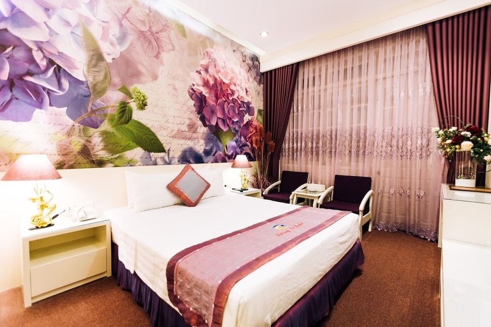 Deluxe Double Room, Bathtub photo 3