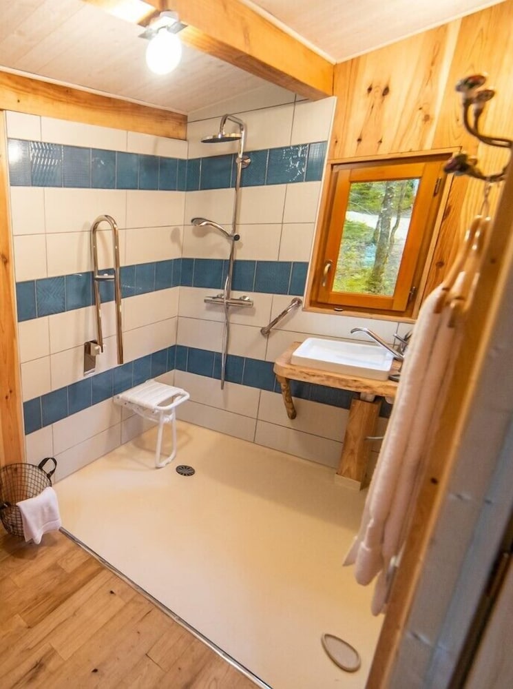 Family Cabin, Hot Tub, Hill View photo 3