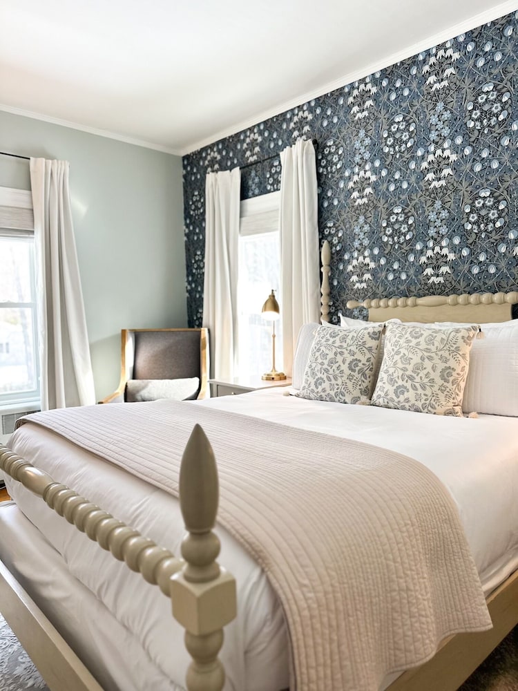 Hideaway Suite