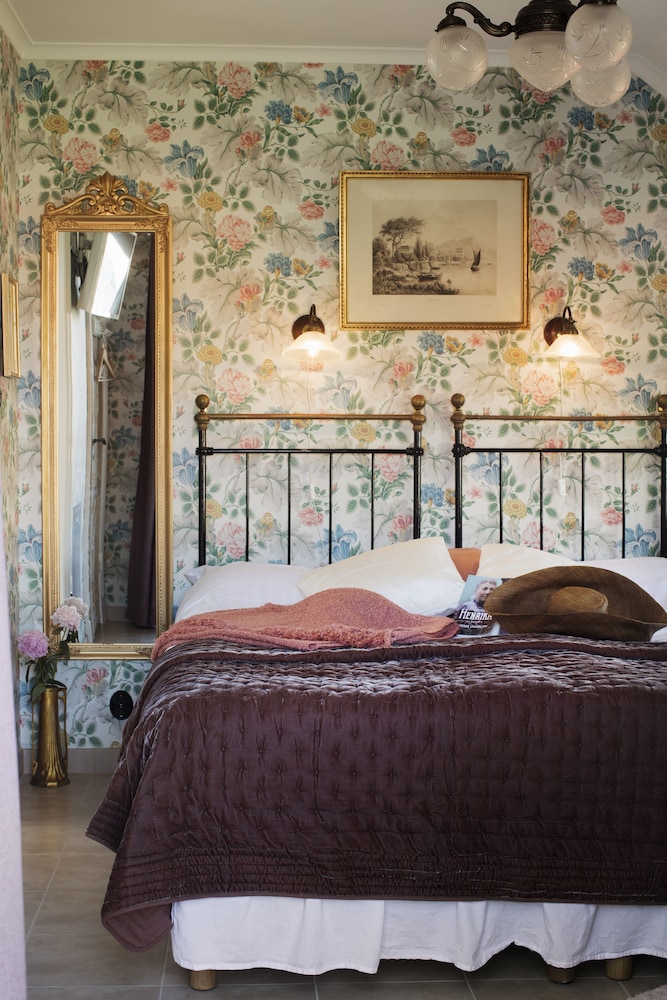 Romantic Double Room