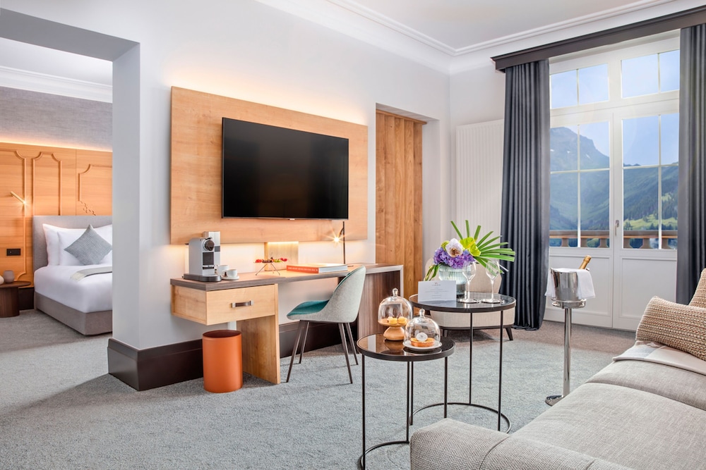 Economy Suite, 1 King Bed With Sofa Bed, Mountain View (Junior Suite Panorama)