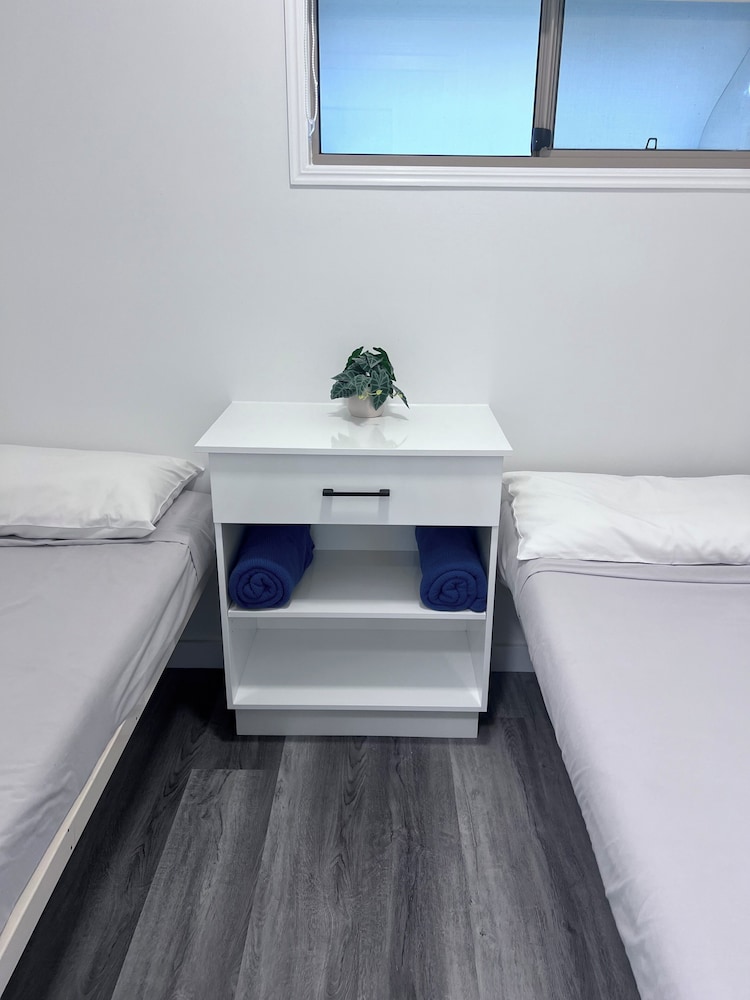 Cabin, 2 Bedrooms, Ocean View - Photo 7