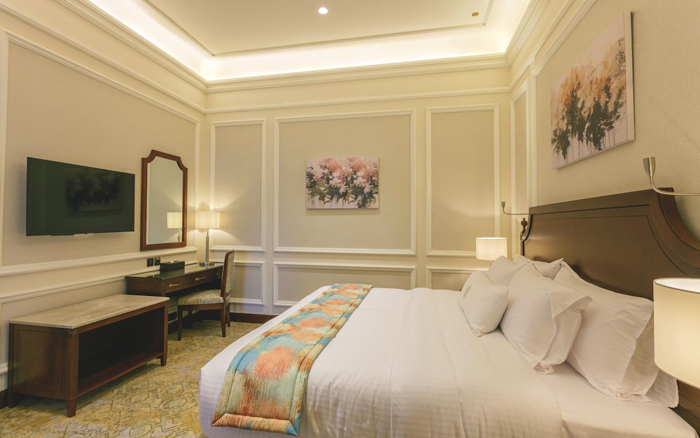Executive Studio Suite