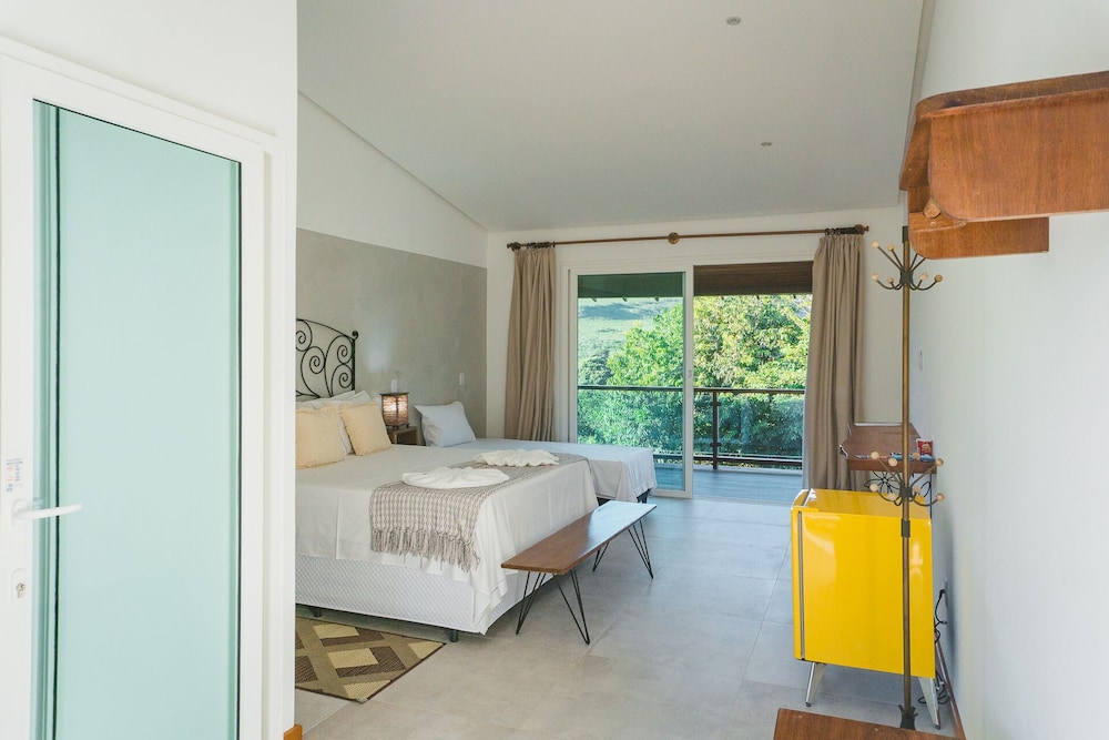 Deluxe Room - Photo 1