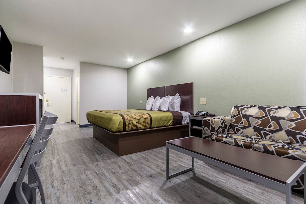 Deluxe Suite, 1 King Bed
